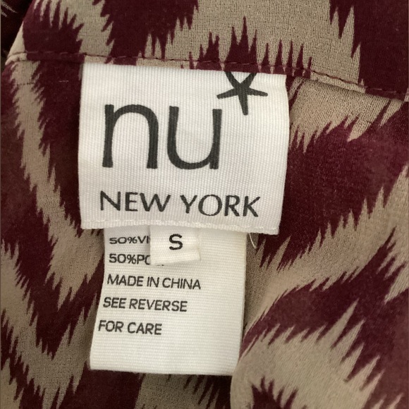 Sheer abstract button-up blouse - size small. Ombré effect - Picture 6 of 6